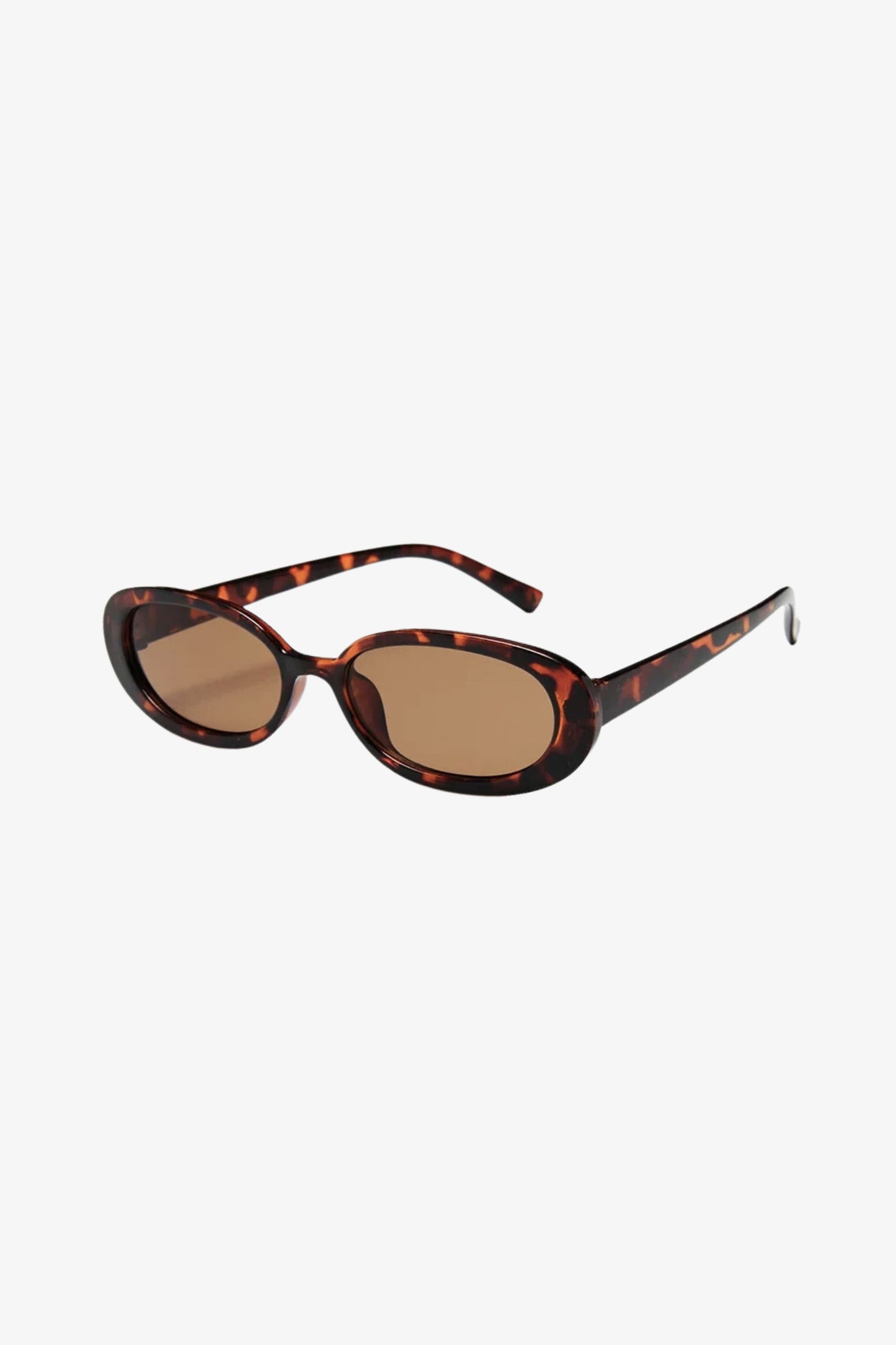 Oval Sunglasses in Tortoise - Retro Coastal Chic Style