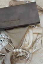 Sunglasses Protective Case - Looking Forward